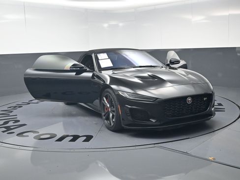 Used 2021 Jaguar F-TYPE R image 14