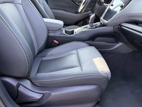Used 2025 Subaru Outback Onyx Edition image 30