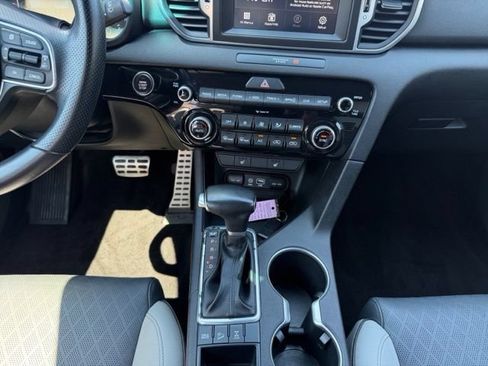 Used 2018 Kia Sportage EX w/ EX Sport Appearance Package AWD/4WD image 13