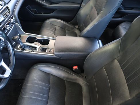 Used 2018 Honda Accord EX-L image 40
