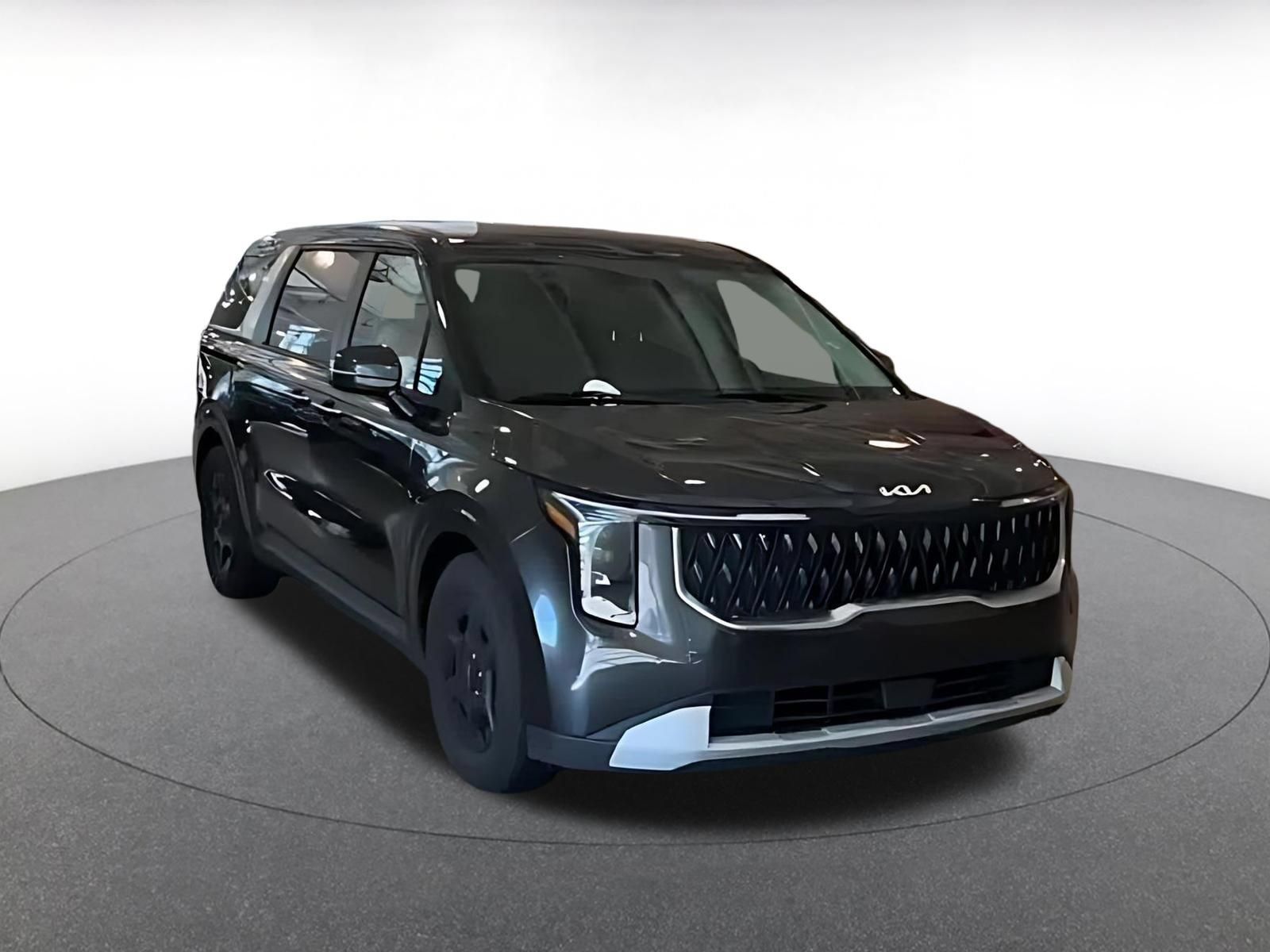 Used 2026 Kia Carnival FWD image 3