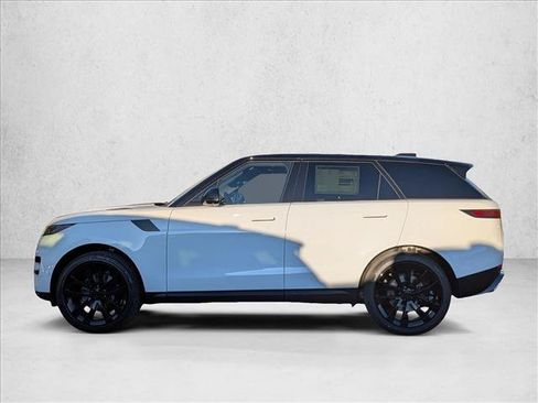 Used 2026 Land Rover Range Rover Sport SE AWD/4WD image 5
