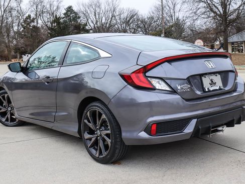 Used 2020 Honda Civic Sport image 8