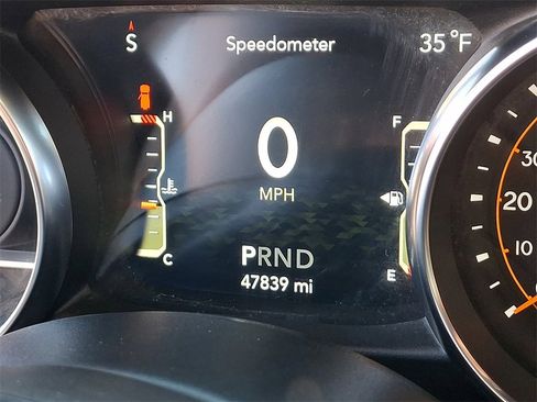 Used 2021 Jeep Wrangler Unlimited Freedom Edition image 21