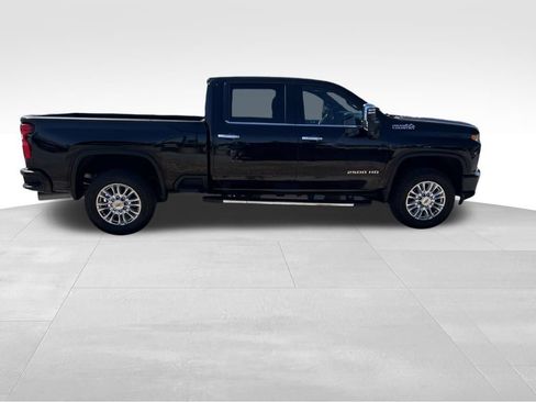 Used 2023 Chevrolet Silverado 2500 High Country w/ Z71 Off-Road Package AWD/4WD image 8