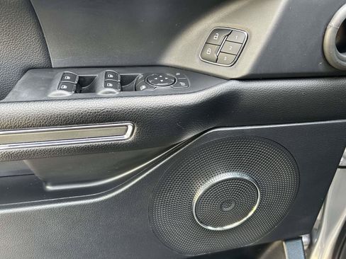 Used 2020 Ford Expedition XLT w/ Equipment Group 202A RWD image 20