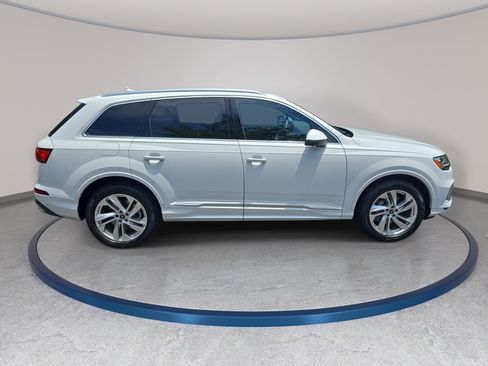 Used 2023 Audi Q7 3.0T Premium Plus w/ Premium Plus Package AWD/4WD image 4