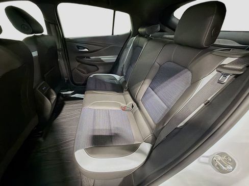 Used 2025 Buick Envista Preferred w/ Convenience I Package FWD image 22