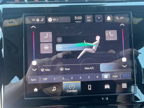 Used 2025 Jeep Grand Cherokee Laredo X w/ Luxury Tech Group I image 31