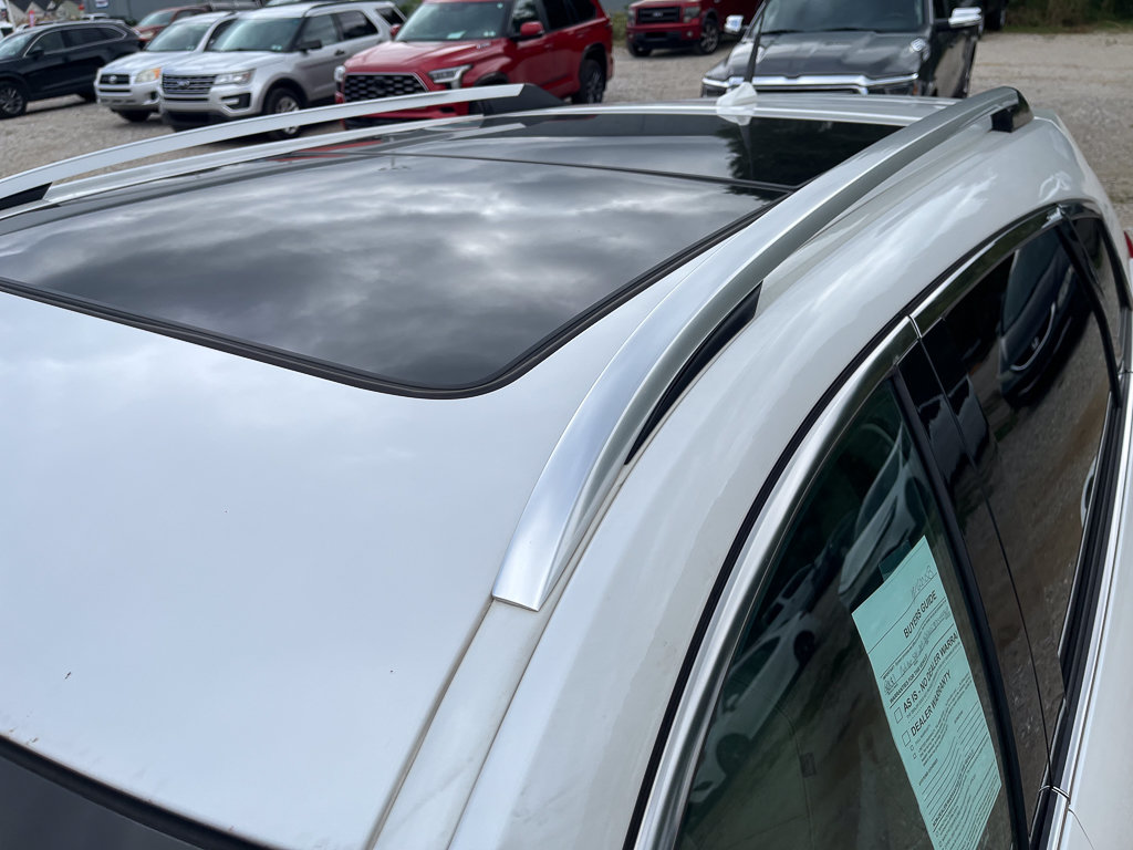 Used 2013 Cadillac SRX Luxury AWD/4WD image 3