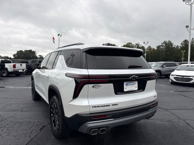 Used 2024 Chevrolet Traverse Z71 w/ LPO, Floor Liner Package AWD/4WD image 5