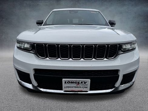 Used 2023 Jeep Grand Cherokee L Limited w/ Trailer Tow Group (B) image 3