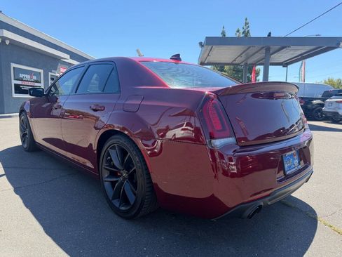 Used 2023 Chrysler 300 C RWD image 5