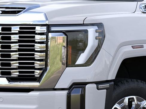 New 2026 GMC Sierra 2500 Denali w/ Denali Reserve Package image 10