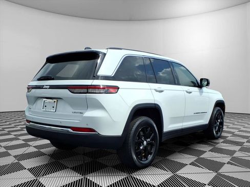 Certified 2023 Jeep Grand Cherokee Limited AWD/4WD image 28