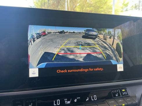 Certified 2025 Toyota Camry SE image 29