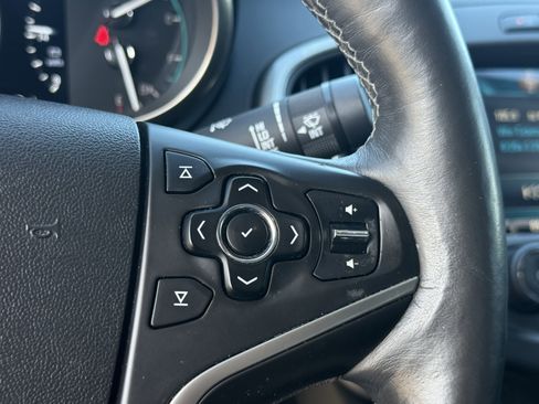 Used 2014 Buick LaCrosse Premium w/ Driver Confidence Package image 19