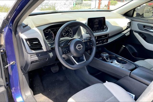 Used 2023 Nissan Rogue SV FWD image 14