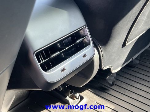 Used 2020 Tesla Model 3 Long Range image 21