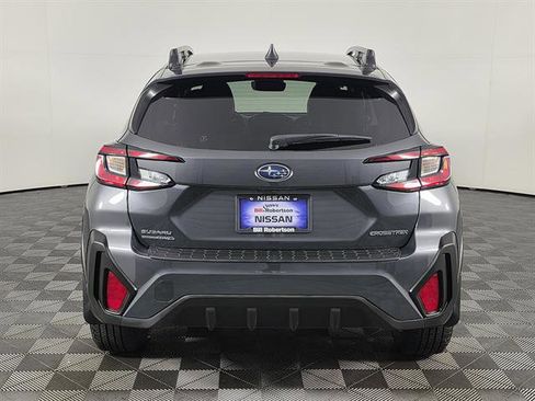 Used 2024 Subaru Crosstrek 2.0i Premium AWD/4WD image 5