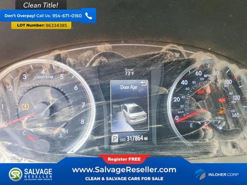 Used 2015 Toyota Camry SE FWD image 12