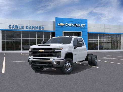 New 2026 Chevrolet Silverado 3500 W/T w/ Snow Plow Prep Package AWD/4WD image 8