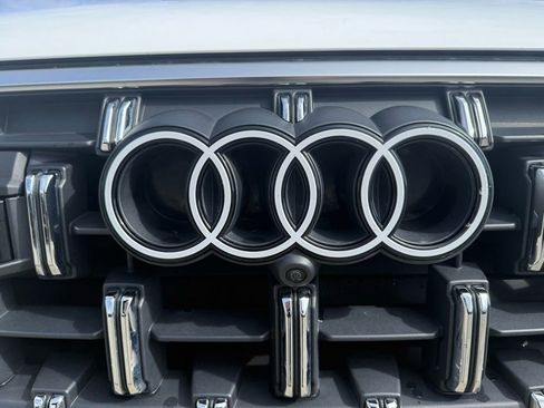 Used 2025 Audi Q7 3.0T Premium Plus image 19