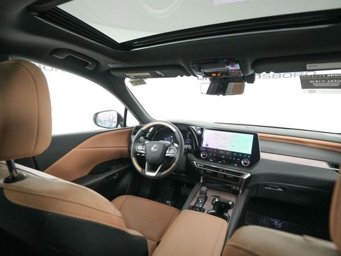 Certified 2025 Lexus RX 350 AWD image 16