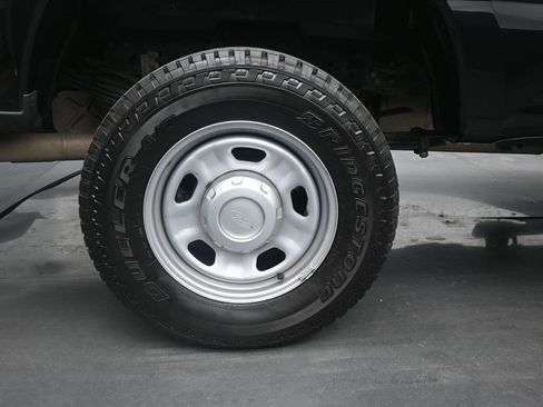 Used 2024 Ford F350 XL w/ FX4 Off-Road Package image 9