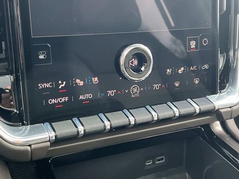 New 2026 GMC Yukon XL Elevation w/ Elevation Premium Package image 26