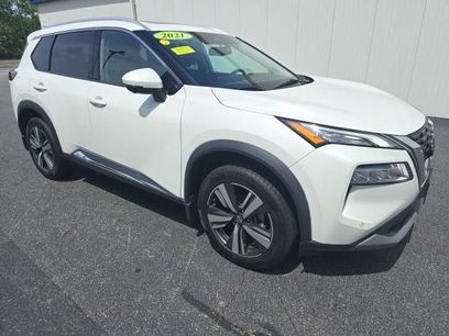 Used 2021 Nissan Rogue SL w/ Premium Package