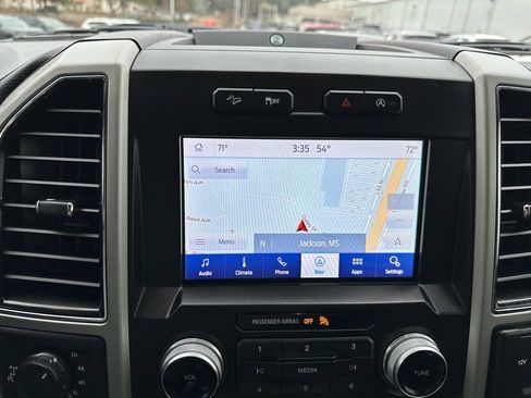 Used 2019 Ford F150 Lariat w/ Equipment Group 502A Luxury image 12