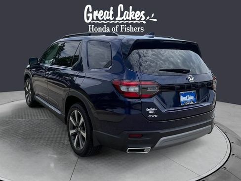 Used 2023 Honda Pilot Touring image 3
