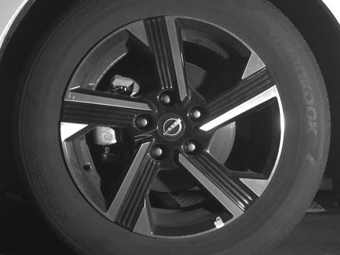 Used 2025 Nissan Sentra SV image 12