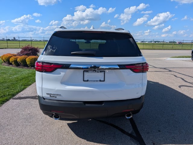 Used 2023 Chevrolet Traverse LT FWD image 8