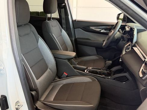 Certified 2024 Chevrolet TrailBlazer LS w/ LS Convenience Package AWD/4WD image 16