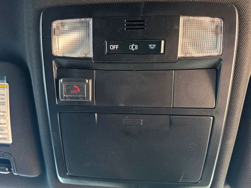 Used 2020 Toyota Tacoma TRD Sport AWD/4WD image 49