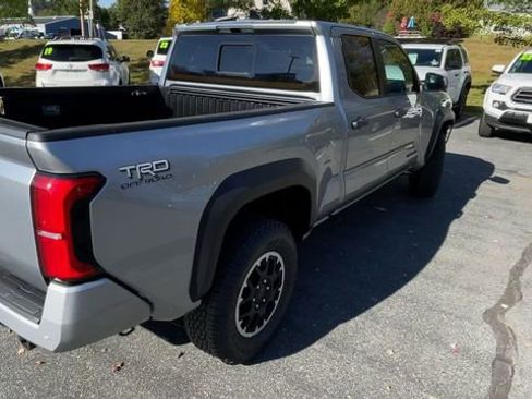 New 2025 Toyota Tacoma TRD Off-Road image 8