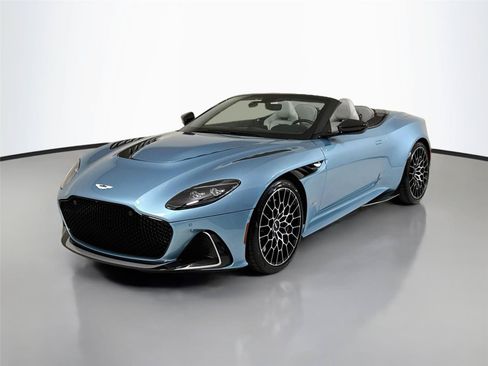 Used 2023 Aston Martin DBS Superleggera Volante RWD image 10