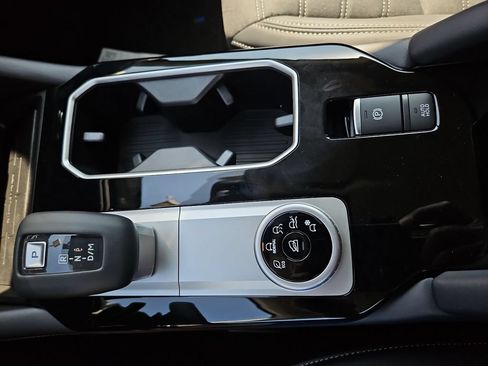New 2026 Mitsubishi Outlander SE FWD image 29