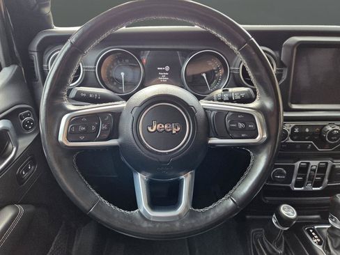 Used 2022 Jeep Wrangler Unlimited Sahara w/ Cold Weather Group AWD/4WD image 20