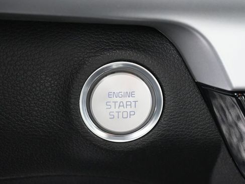 Used 2021 Kia Telluride LX image 16