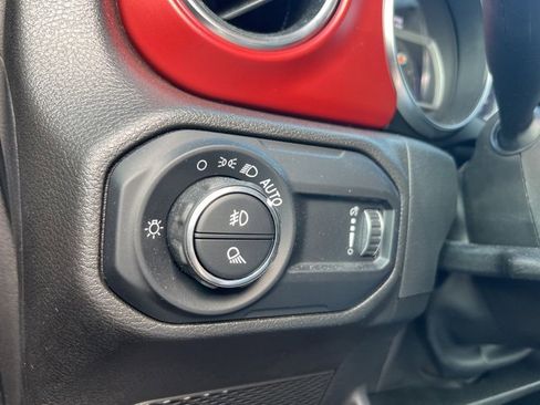 Used 2023 Jeep Gladiator Rubicon w/ Cold Weather Group image 25