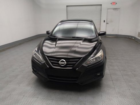 Used 2018 Nissan Altima 2.5 SR w/ SR Midnight Edition image 15