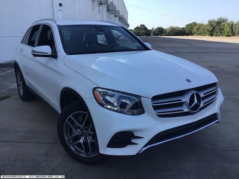 Used 2019 Mercedes-Benz GLC 300 image 4