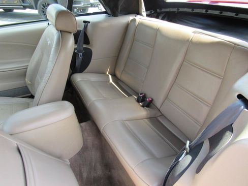 Used 2002 Ford Mustang Premium RWD image 15