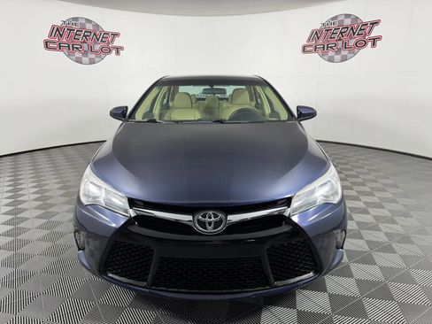 Used 2017 Toyota Camry LE FWD image 2