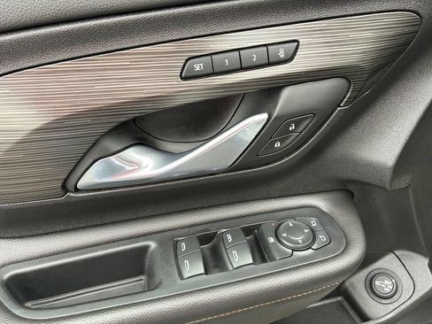 Used 2019 GMC Terrain SLT w/ Preferred Package AWD/4WD image 21