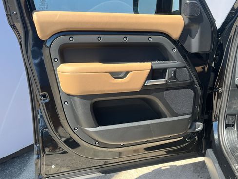 Used 2026 Land Rover Defender 110 S AWD/4WD image 22