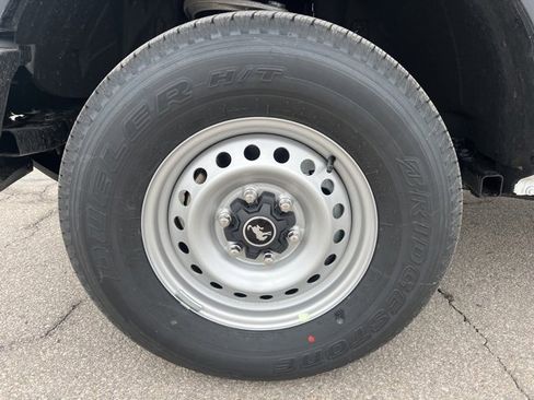 New 2025 Ford Bronco Base image 12